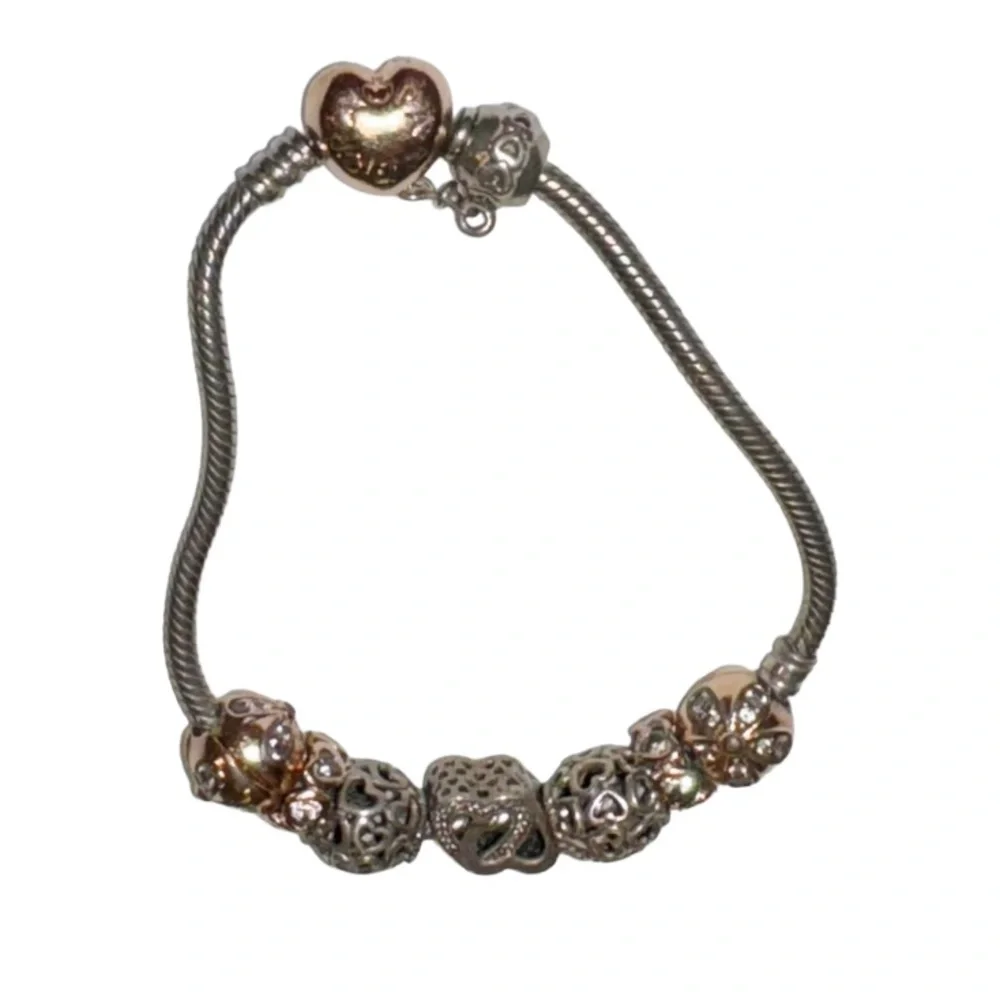 PANDORA 7.1 inch 2 tone silver heart clasp charm bracelet - Picture 8 of 12